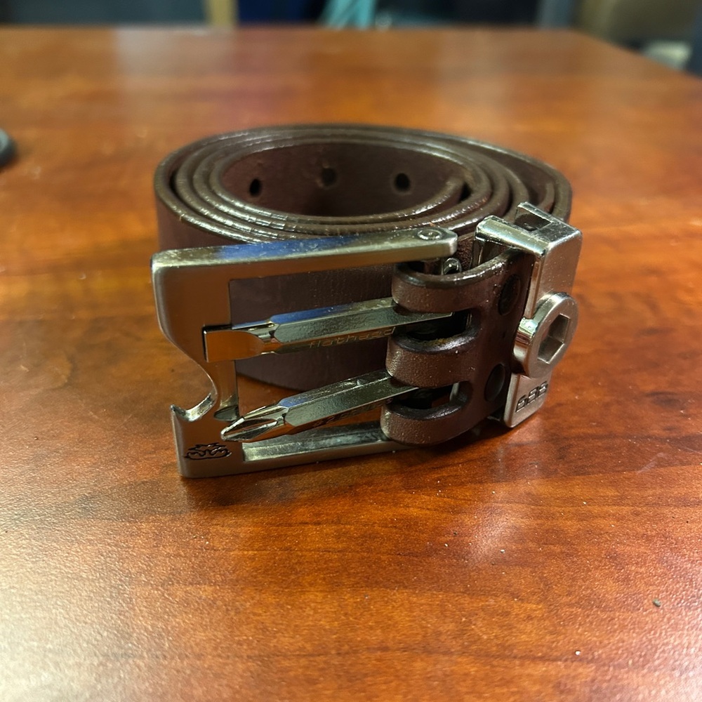 Men’s Brown Leather Belt, 686 Snowboard